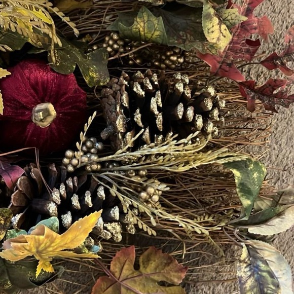 Festive Autumn Wreath/Table Accent - Picture 4 of 4